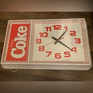 Vintage Coke Clock. Corded and works!